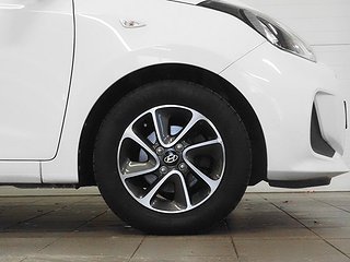 Halvkombi Hyundai i10 8 av 20