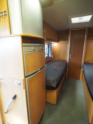 Husbil-halvintegrerad Dethleffs Globetrotter 18 av 28