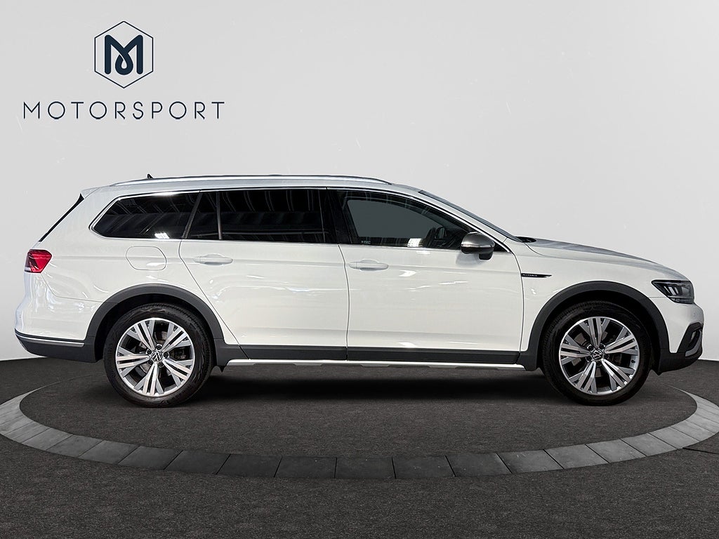 Volkswagen Passat Alltrack 2.0 TDI 4Motion Alltrack Dragk Adaptiv farth Värmare bild 7