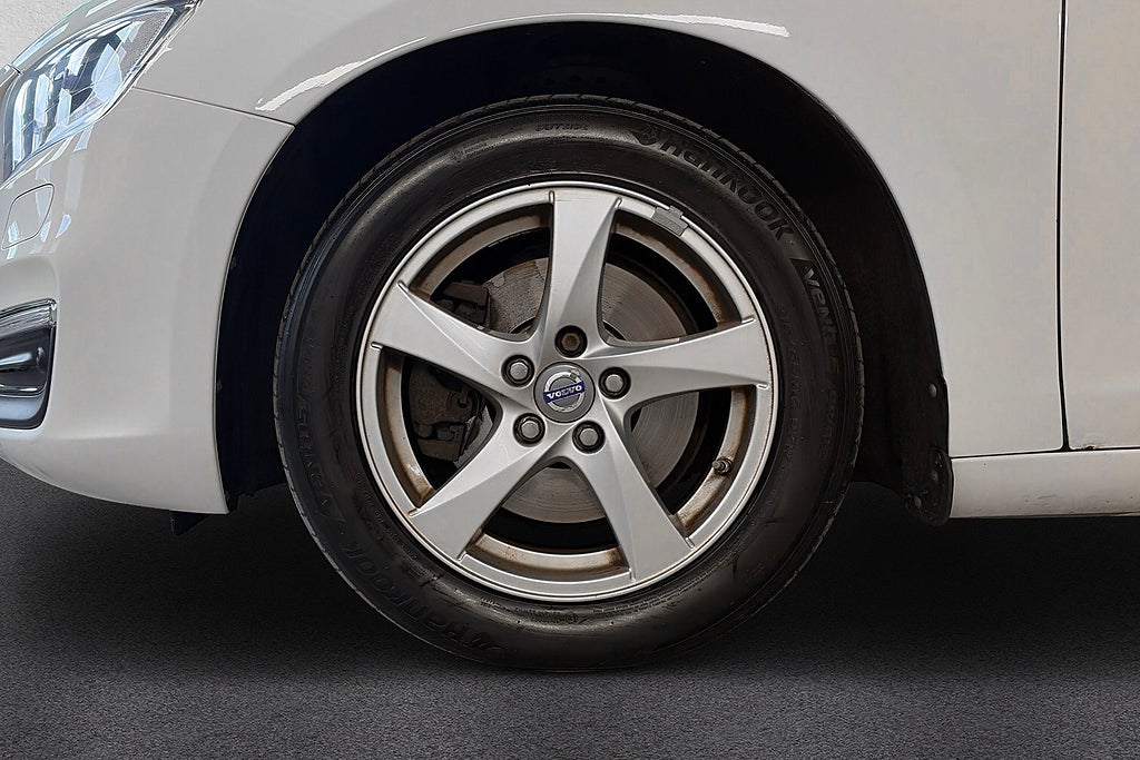 Volvo V60 D4 Momentum Business Edition Pro Taklucka Fullservad