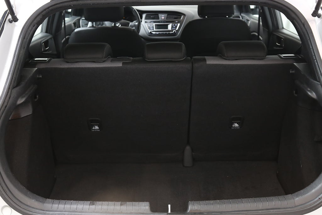 Hyundai i20 1,2 Move! 5D Bluetooth Dragkrok 2018