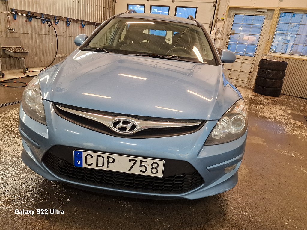 Hyundai i30 Kombi 1.6 CRD Nybes. UA Euro5 Lågskatt