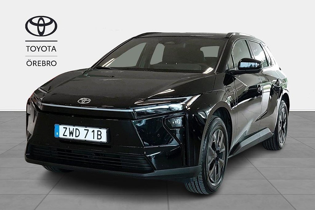 Toyota bZ4X Executive AWD 73,1 kWh 360-kamera V-hjul
