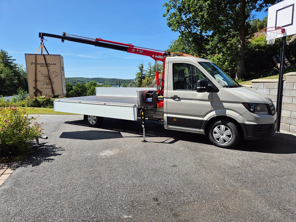 Volkswagen Crafter 163hk  4,2m Flak med kran ML 180,3 /3,5T Dragvikt 