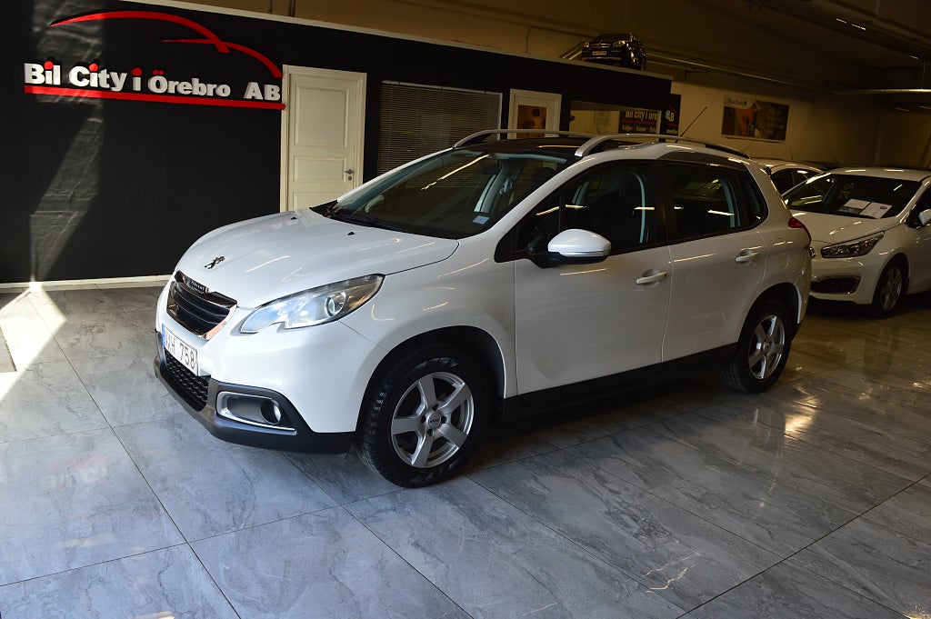 Peugeot 2008 1.2 (82hk) VTi / 2-Ägare Låga Mil / Panoramatak / Ny Besiktad 