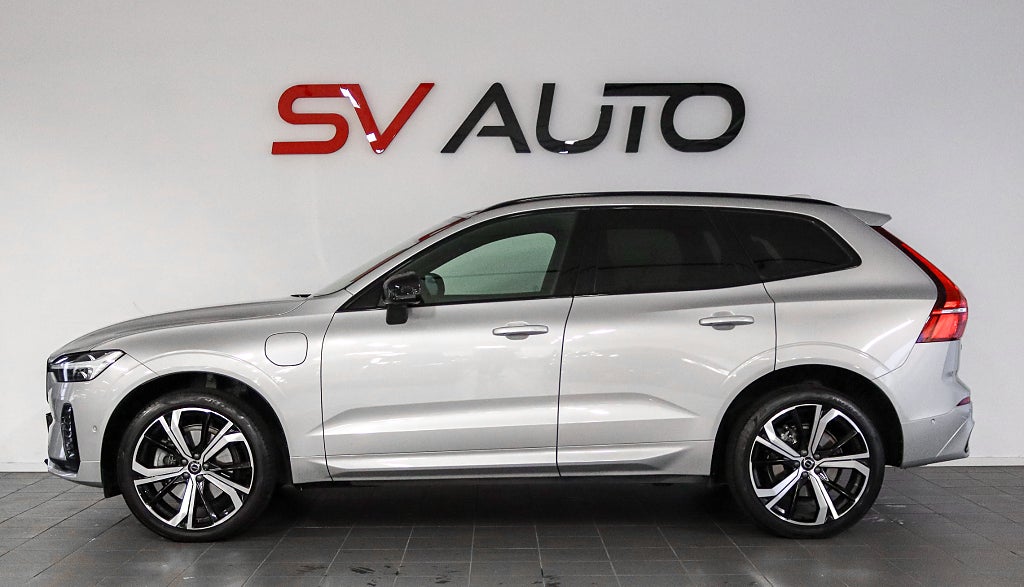 Volvo XC60 Recharge T8 AWD R-Design H/K Pano Värmare Drag