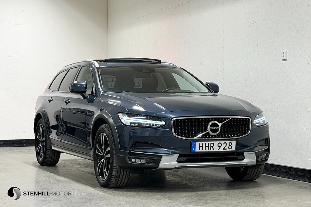 Volvo V90 Cross Country D5 AWD 235hk Geartronic Inscription Pro Pano HuD Drag