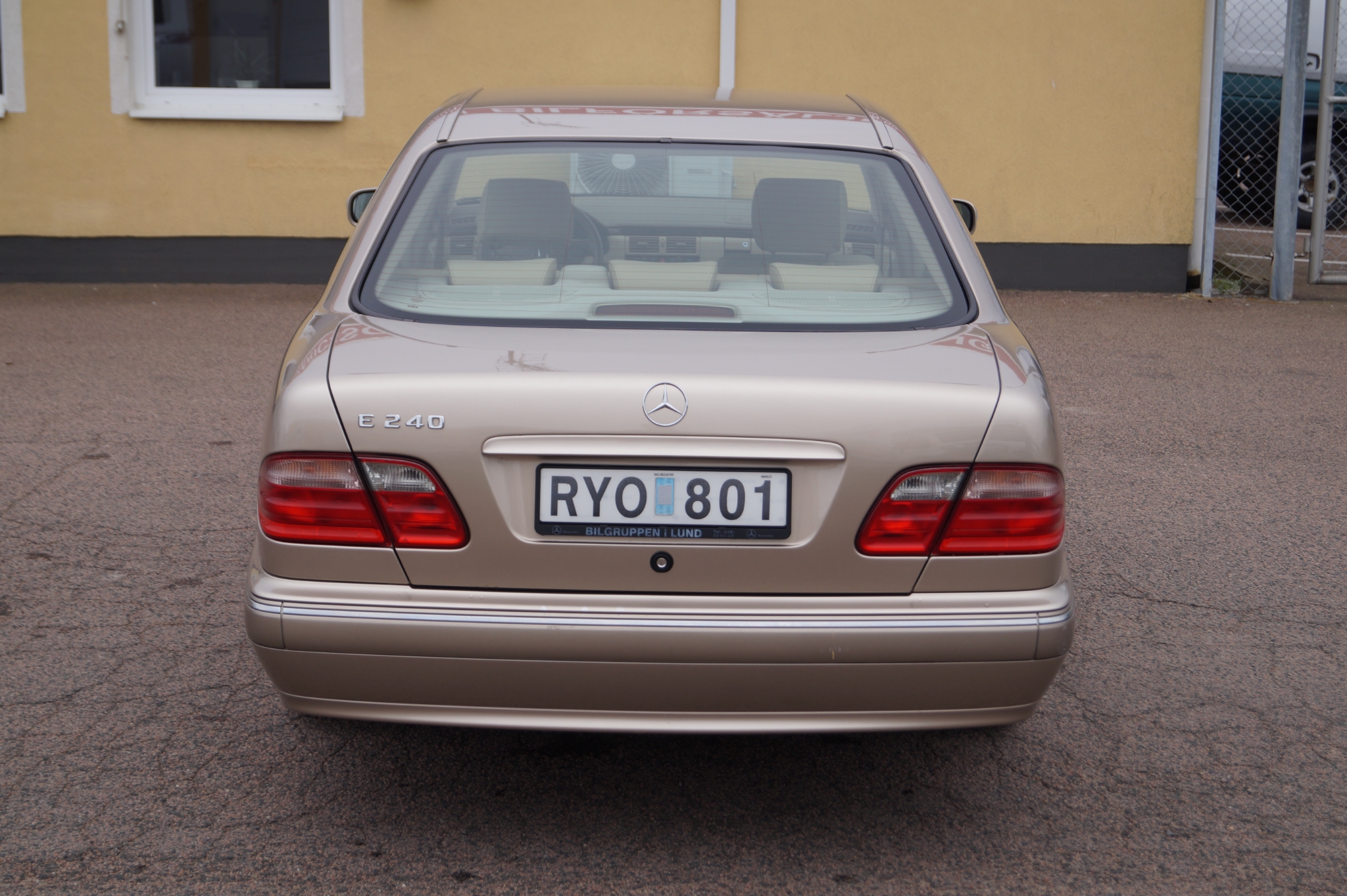 Mercedes-Benz E 240 Elegance 2001, bild 7/10