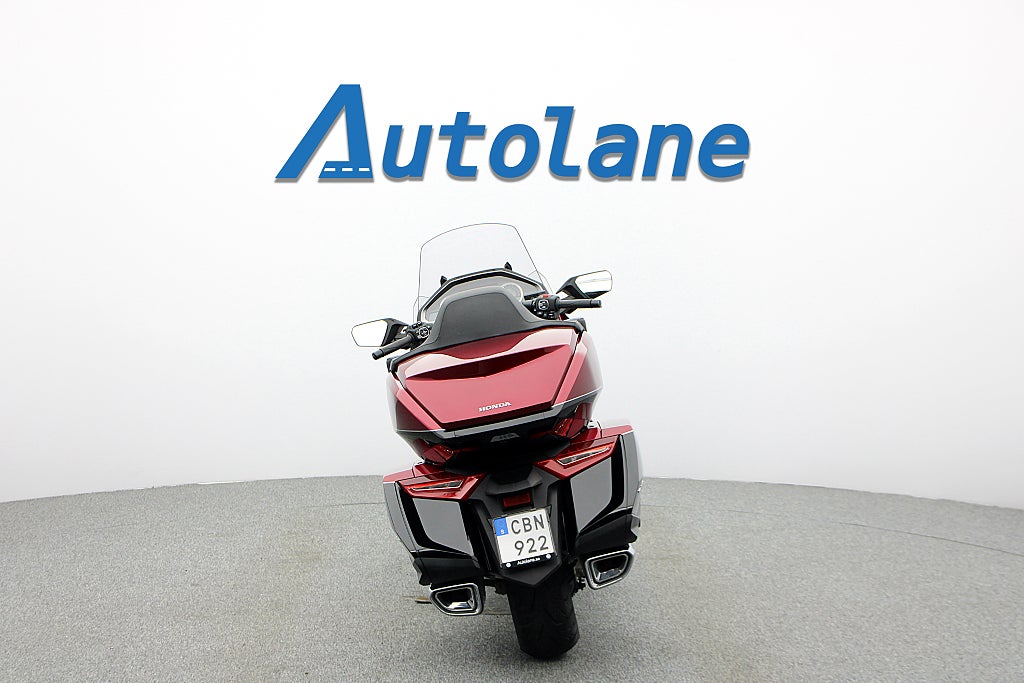 Honda GL1800DA Gold Wing DCT *Endast 1502mil! Rikligt utrustad