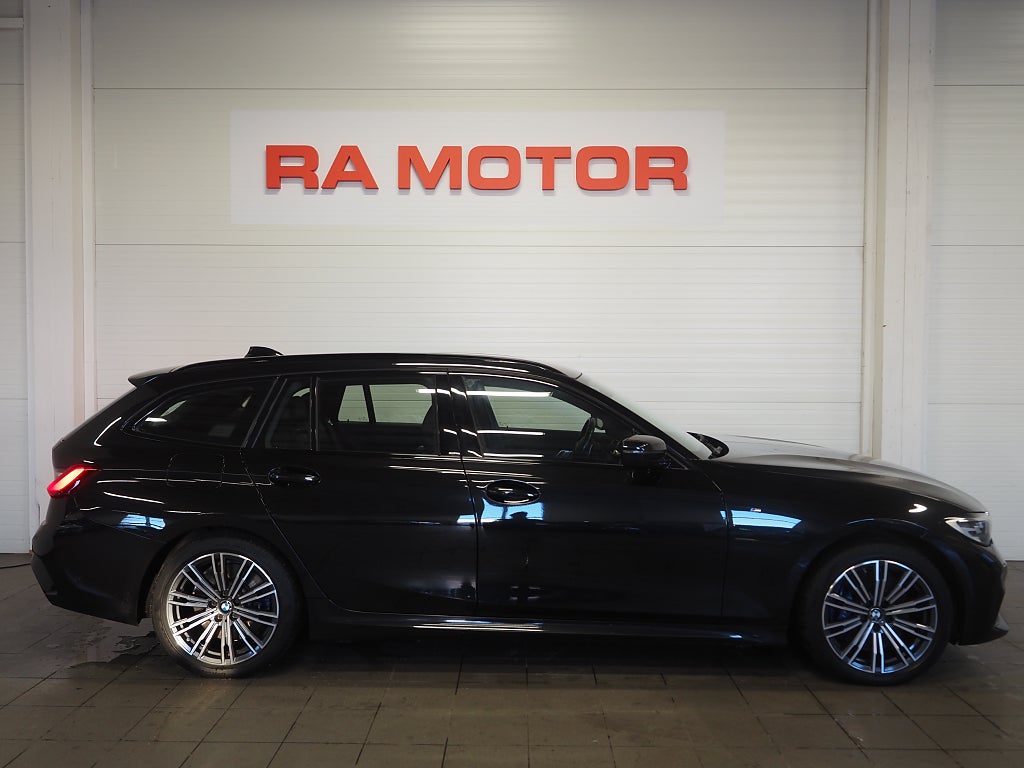 BMW 330e xDrive 292hk Touring  M-Sport |Drag|Navi|Kamera| 2021