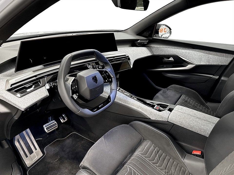 Bild på Peugeot 5008 GT Ultimate Hybrid 145hk Aut - 7-SITS,ELSTOL,DRAG