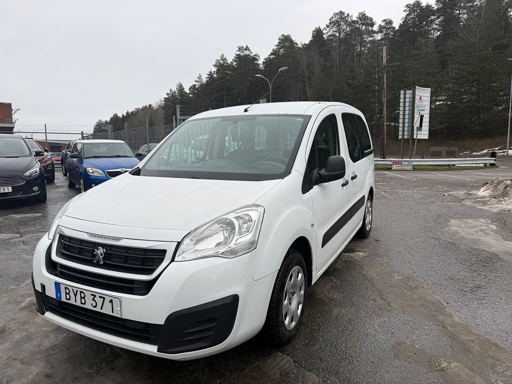 Peugeot partner tepee 1.6 BlueHDi 99hk Automat 5-sits Nybesiktigad Euro 6