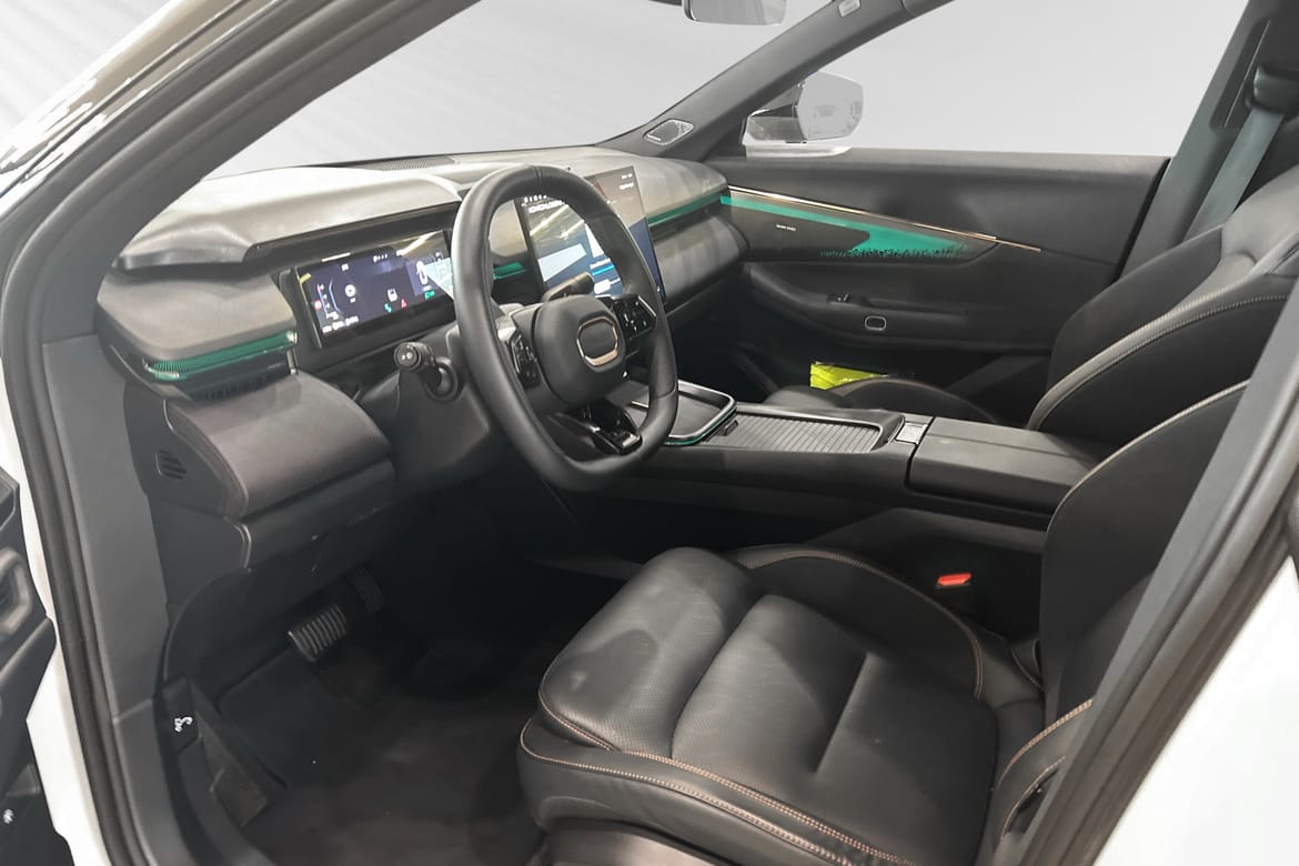 Lynk & Co 08 More PHEV 2025, bild 6/10