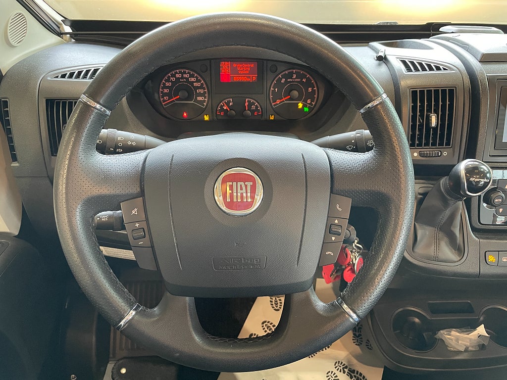 Rapido V55 140 /Solcell/Automat 160hk/En ägare/Fint skick/B-körkort - Rapido