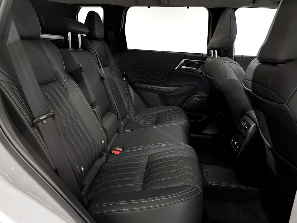 Bild på Mitsubishi Outlander Instyle PHEV 4WD - DEMO