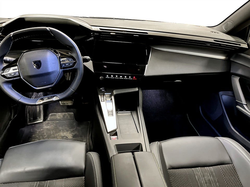 Bild på Peugeot 408 GT 1.2 PT 130hk Aut B-KAMERA CARPLAY