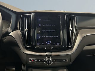 Volvo XC60 B5 AWD Geartronic R-Design S&V/H/K/Drag/Kamera/Värmare – bild 11