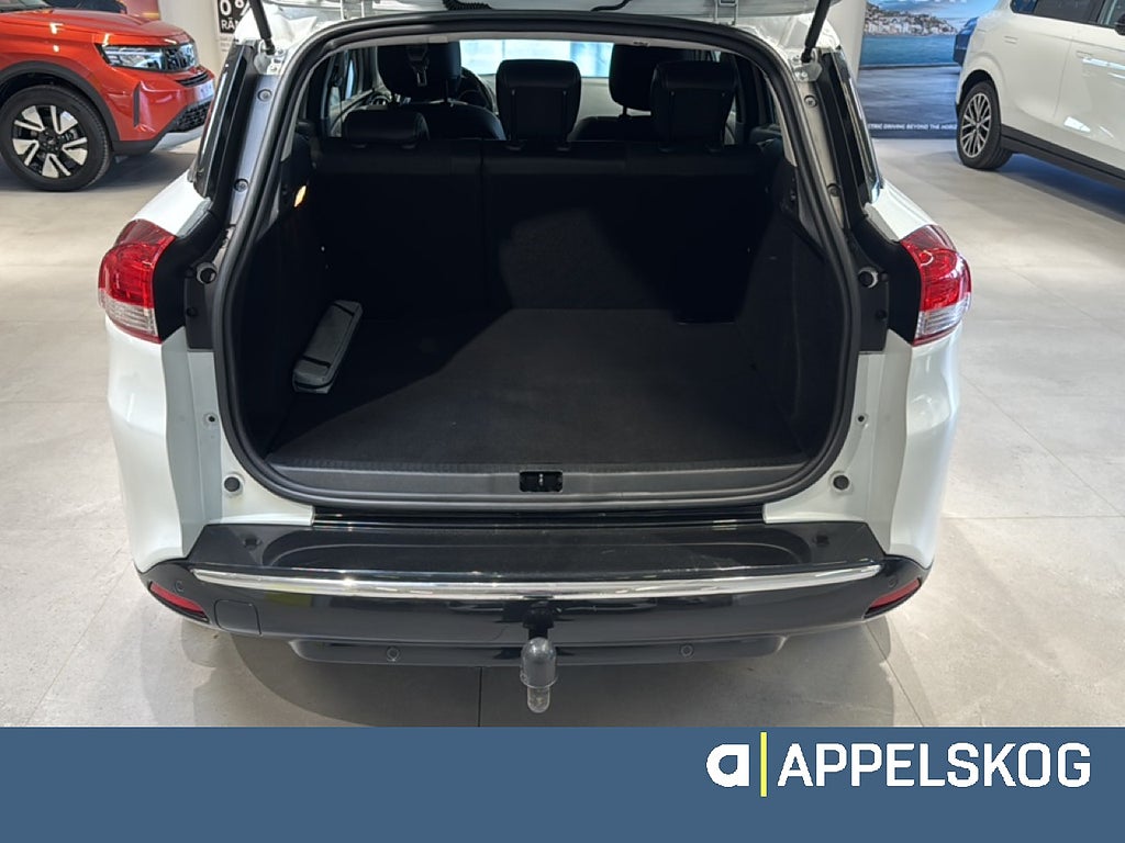 Renault Clio Sport Tourer Intense 0,9 TCe 90hk |RÄNTA 3,99%|V-HJUL| thumbnail