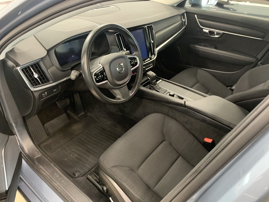 Volvo V90 D4 Momentum AUT 190 hk 2018, bild 3/40