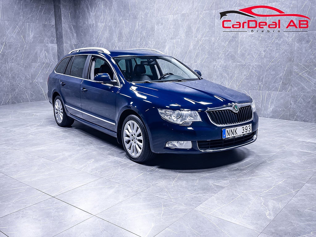 Skoda Superb Kombi 2.0 TDI 140hk Värmare Läder Estolar Drag Keyless