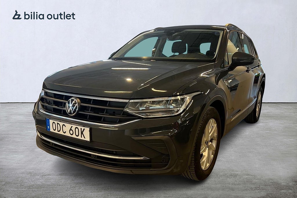 Volkswagen Tiguan 1.5 TSI ACT OPF Dragkrok Navigation Backkamera Värmare