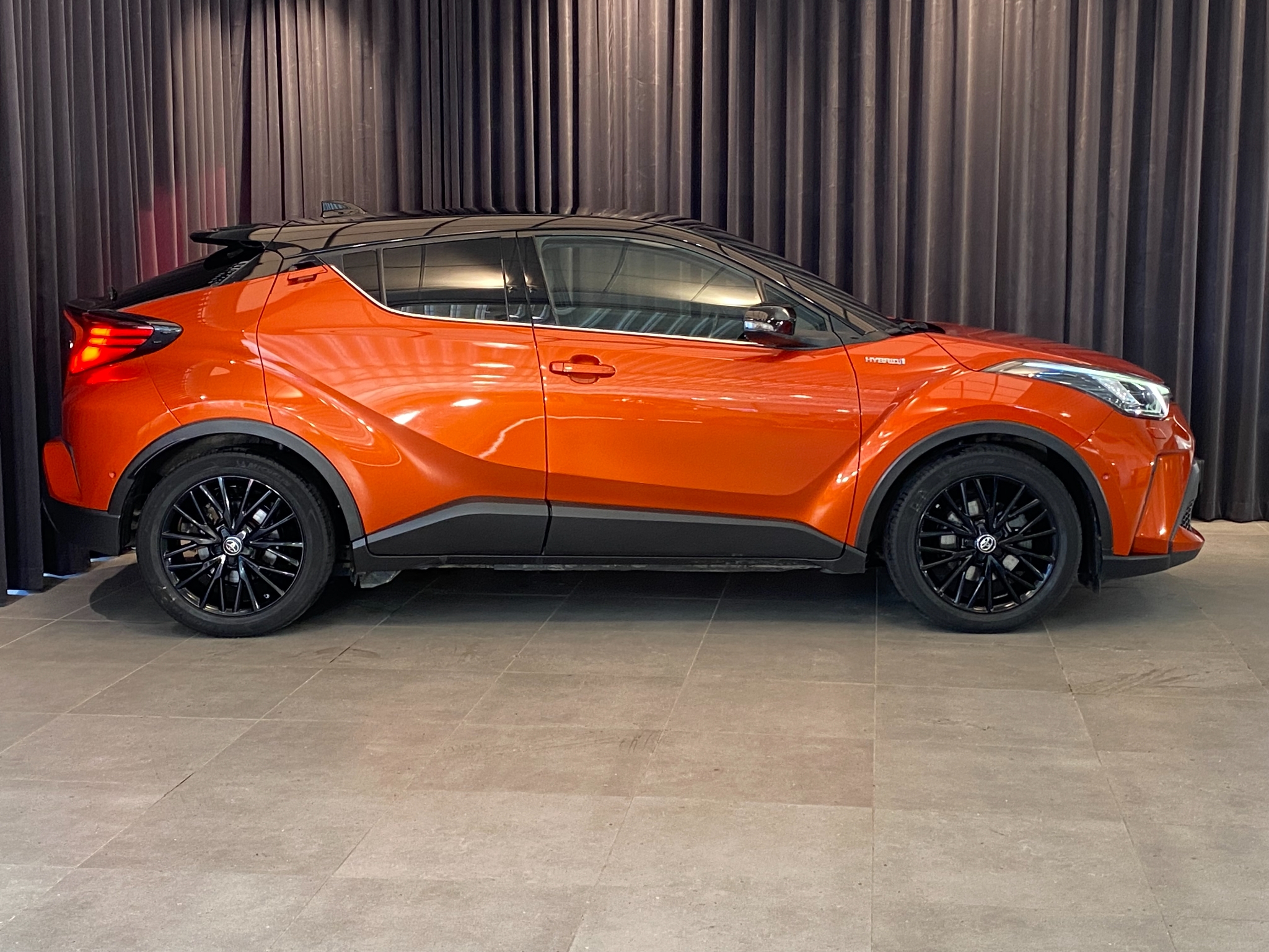 Toyota C-HR Hybrid CVT Launch Edition 2020, bild 5/10