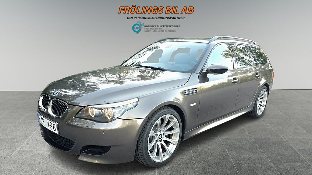 BMW M5 Touring Sv.Såld Nyrenoverad Motor 19" V10