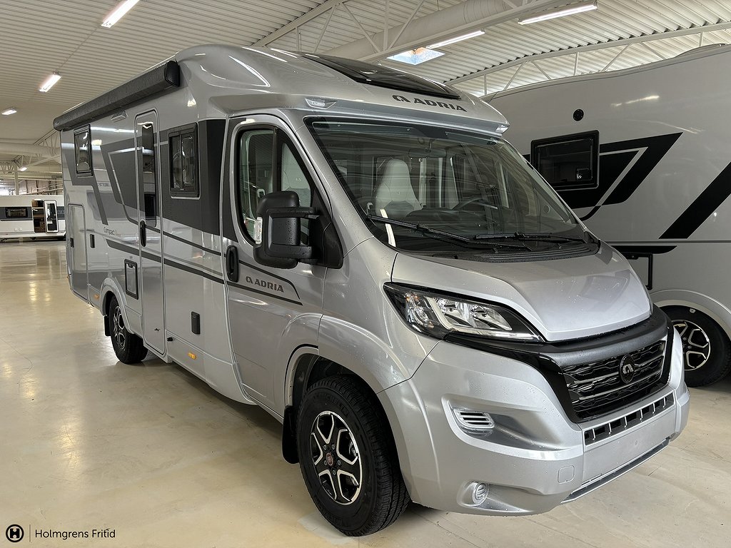 Adria Compact Supreme DL Automat Långbäddar