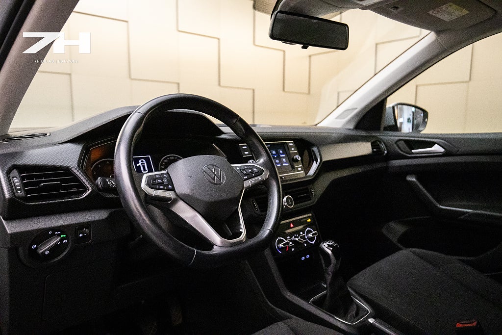 Volkswagen T-CROSS 1.0 TSI OPF Base / Sensorer / Apple CarPlay