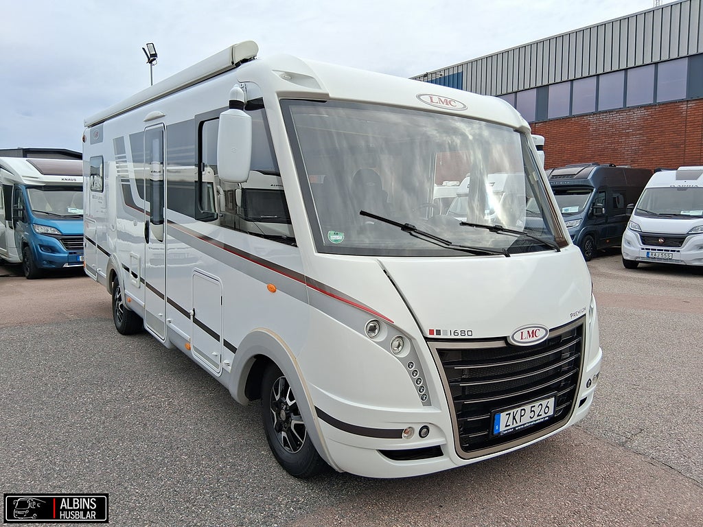 LMC Explorer I 675 Premium / Låga långbäddar / Automat