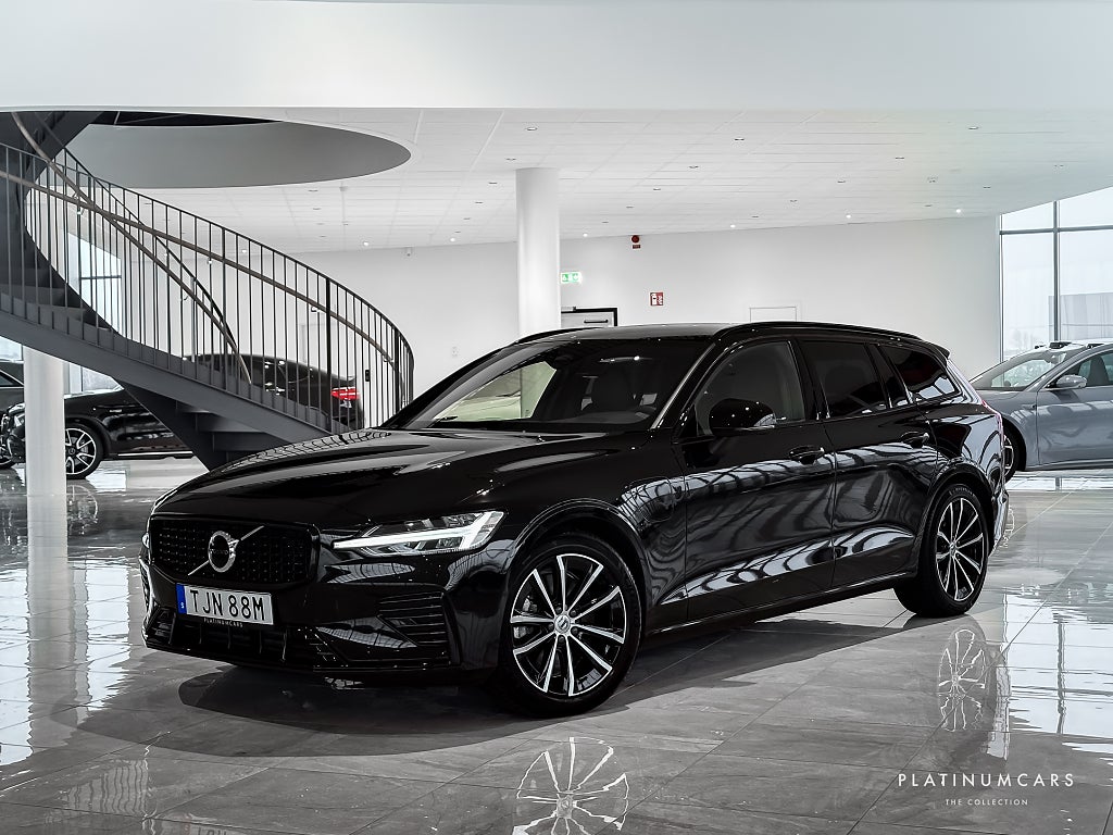 Volvo V60 T6 Recharge AWD Dark Plus 350hk 2024 / LEASEBAR