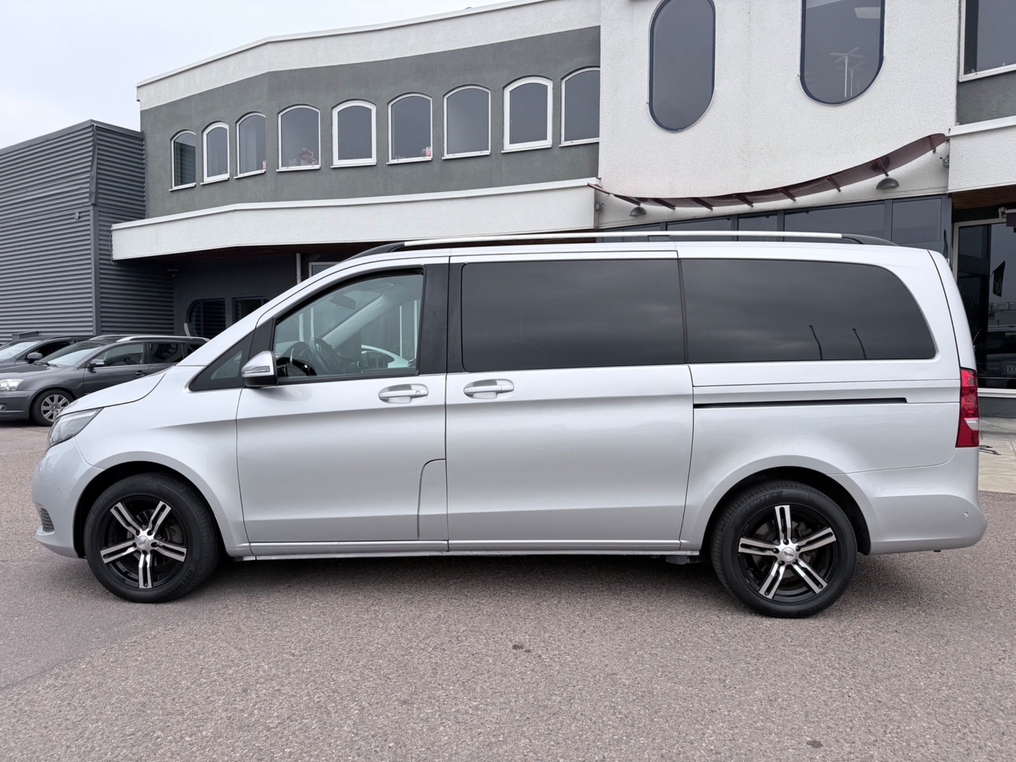 Mercedes-Benz V 2017, bild 3/10