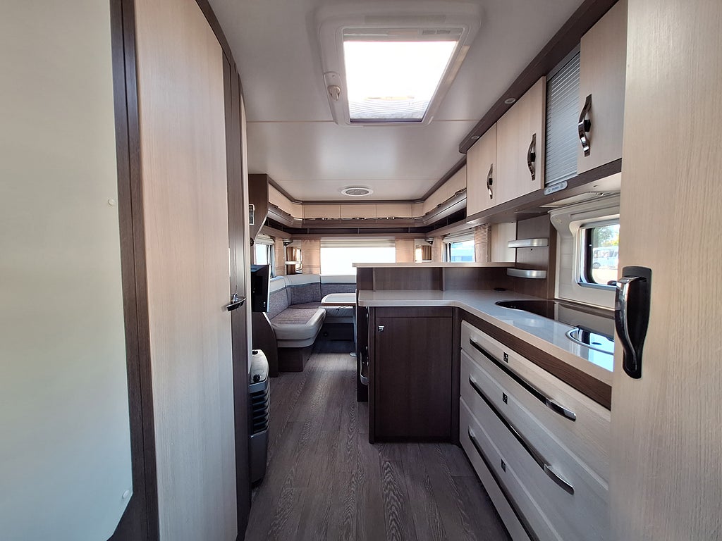 Hobby Prestige 620 CL Långbädd, AC -2020, Tält -2024