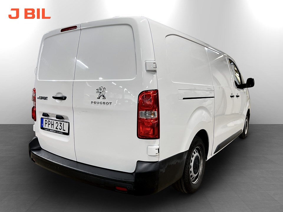 Bild på Peugeot e-Expert PRO 75kWh 136hk Aut L3 - CARPLAY, NAV