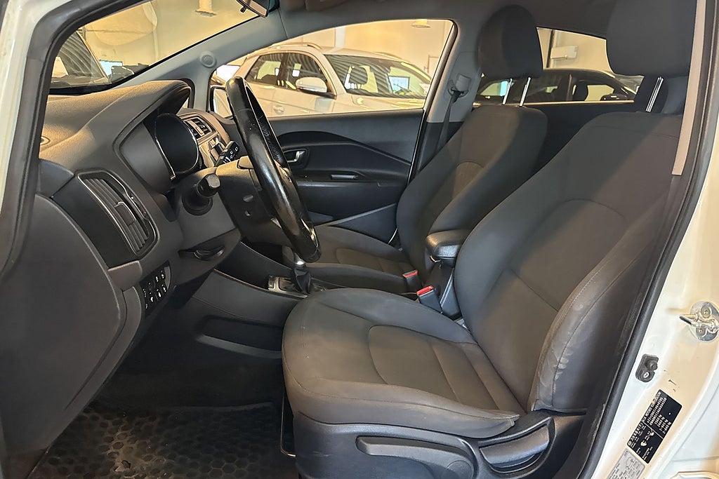Kia Rio 5-dörrar 1.2 CVVT GLS M-värmare sov hjul Nybes miniatyr 8