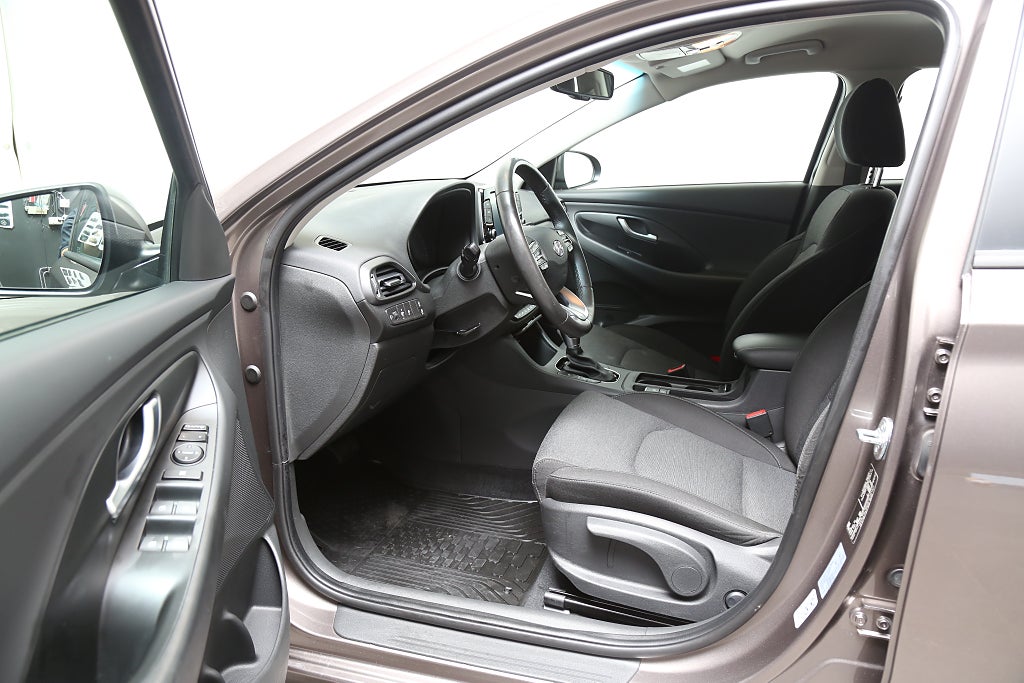 Hyundai i30 1,0 T-GDI 120hk 48V MHEV Essential Aut Kombi Nybilsg 2023