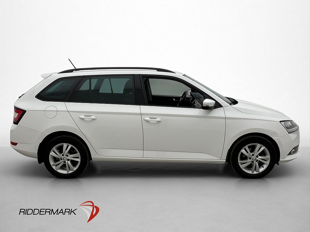 Skoda Fabia Kombi 1.0 TSI 95hk Style P-Sensorer CarPlay
