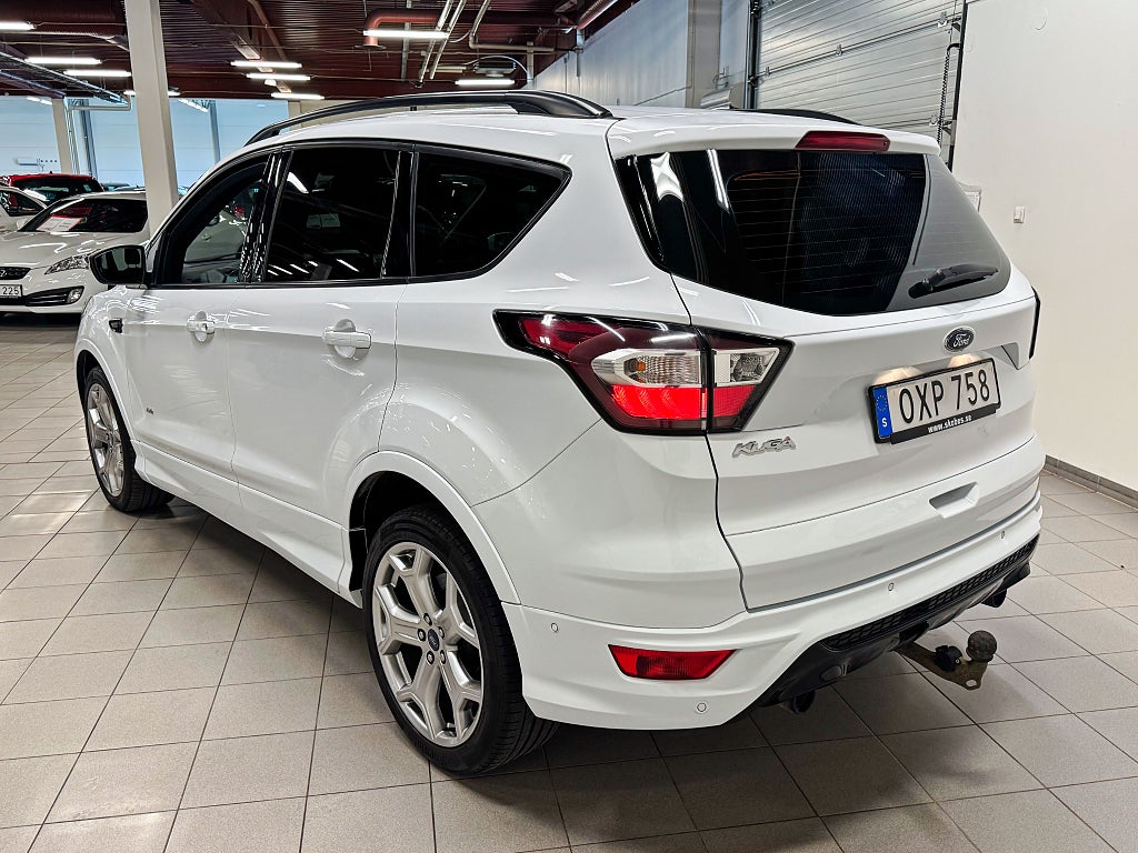 Ford Kuga 2,0 TDCi AWD ST-Line Automat 180Hk