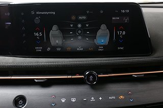 SUV Nissan Ariya 16 av 30