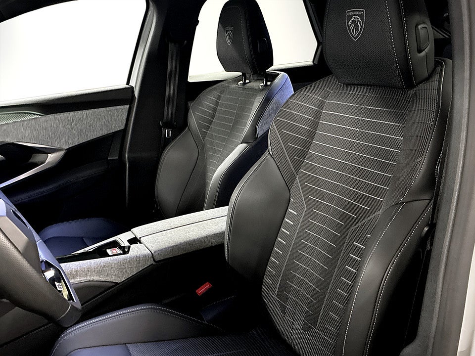 Bild på Peugeot 3008 GT Hybrid 145hk Aut B-KAMERA CARPLAY