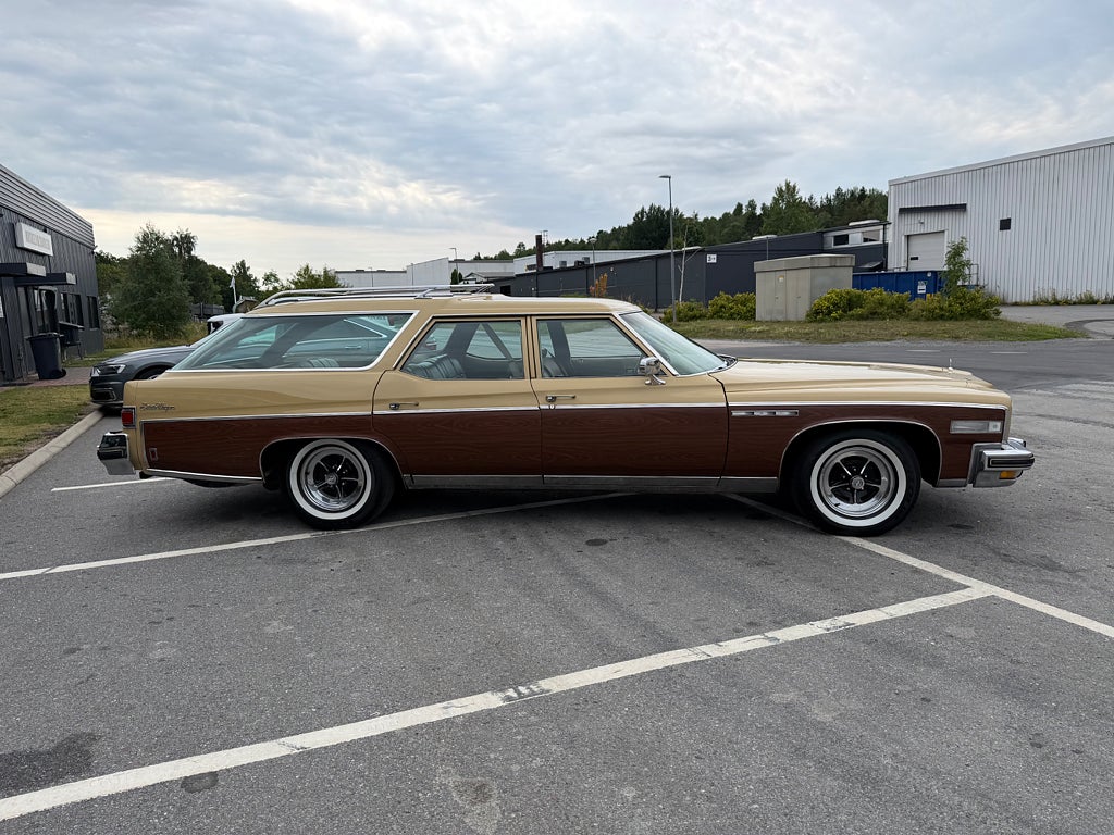 Buick Estate Wagon 3-sätes 7.5 V8 0kr insats 1610kr/mån