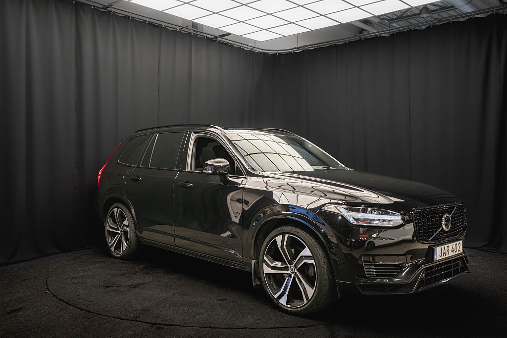 Volvo XC90 T8 AWD ULTIMATE DARK 7-sits B&W LUFT 22'' DRAG MOMS