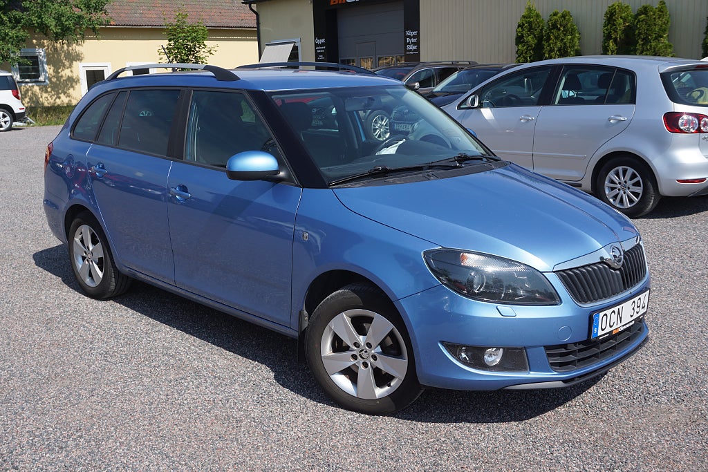 Skoda Fabia Kombi 1.2 TSI Ambition Drag M-Värmare