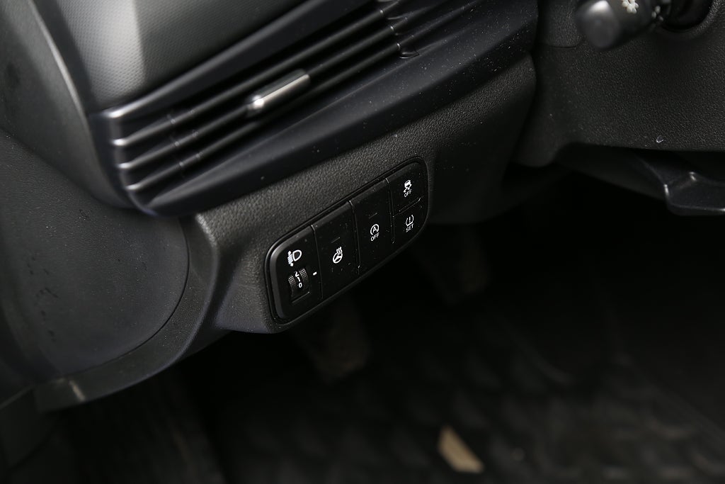Hyundai i20 1,2 MPI 84hk Essential CarPlay I Kamera I Nybilsgaranti 2023