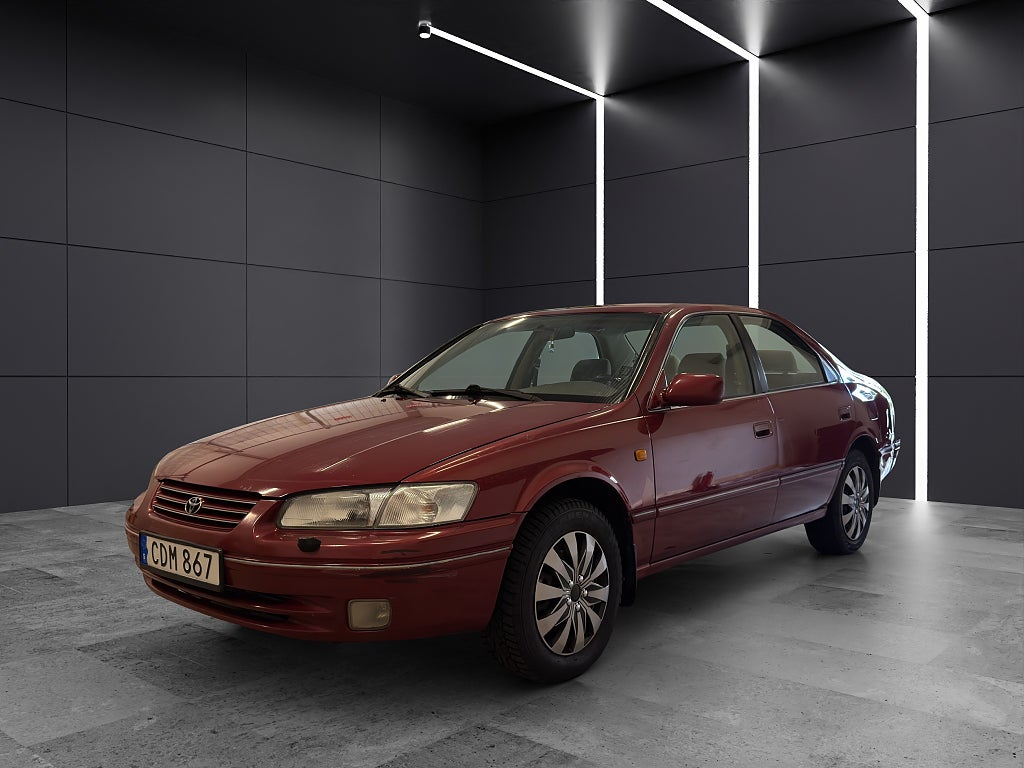 Toyota Camry 2.2 |AUTOMAT|NY KAMREM|NY SERVAD|NY BESIKTIGAD|