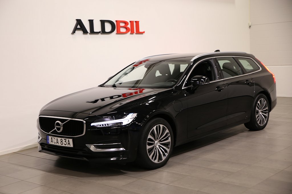 Volvo V90 Recharge T8 392hk AWD Momentum Adv Aut / Teknikpkt / Drag / VOC