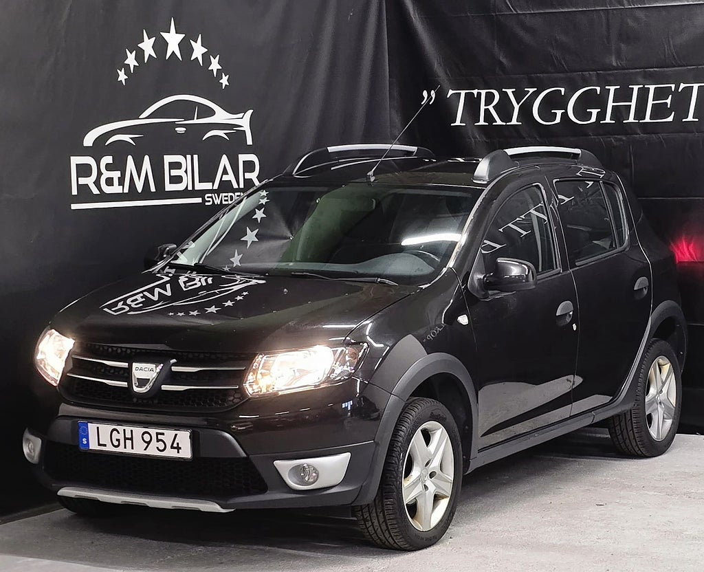 Dacia Sandero Få-ägare, Blå-tand, Navi, P-sens, S&V-däck!!!