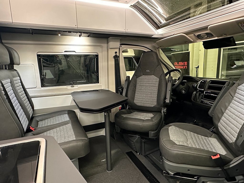 Adria TWIN SUPREME 600 SPB / Aut / Dieselpanna / <6 meter - Adria
