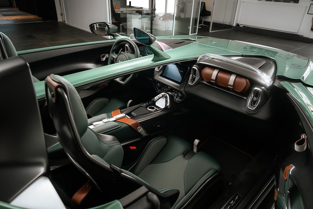 Gallery image 25 of 28