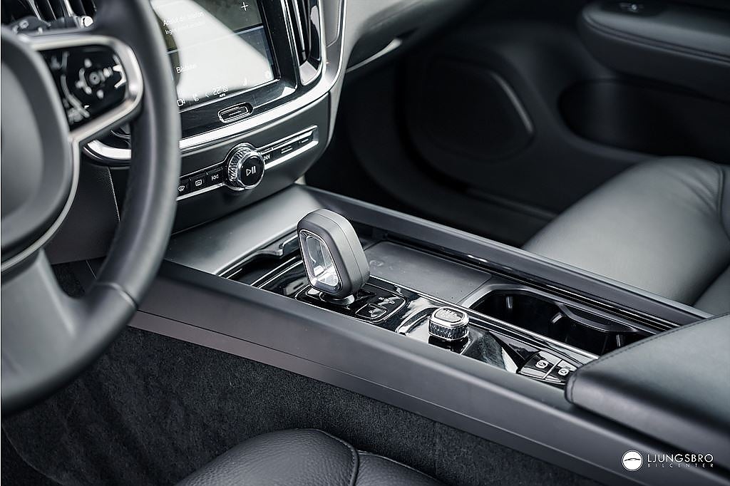 Volvo V60 Cross Country B4 AWD